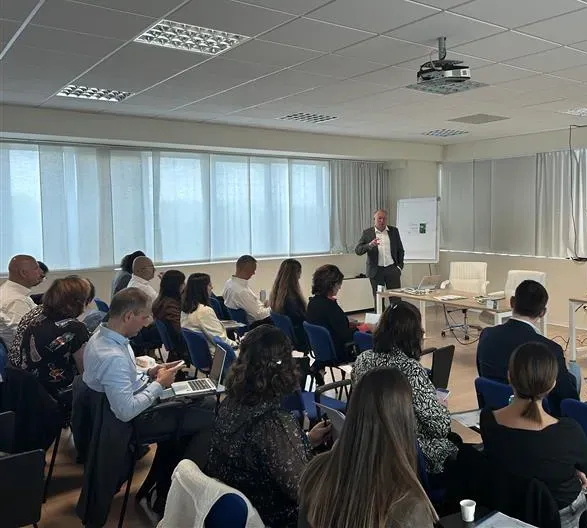 home-seminaire-commercial-sq